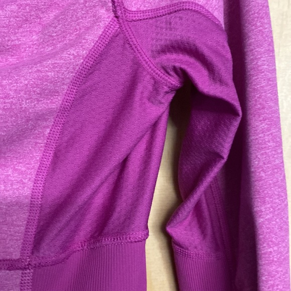 Lululemon long sleeve shirt, size 4, color pink. - Picture 7 of 9